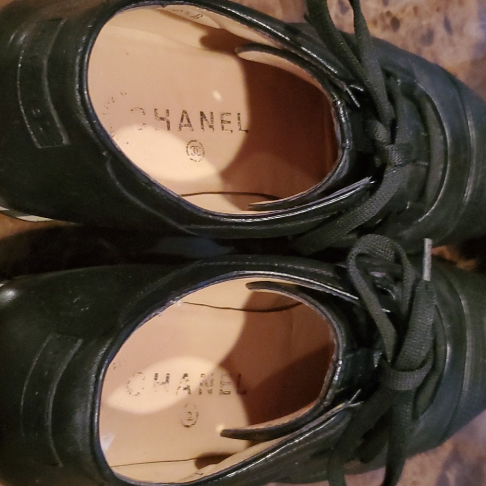 Authentic black Chanel Sneakers - Picture 3 of 3